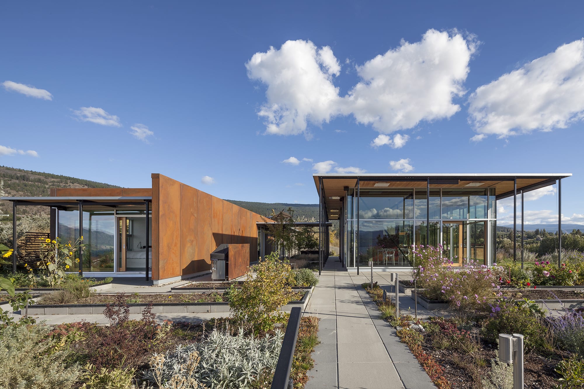 Naramata Bench Residence Fast + Epp