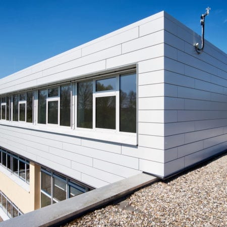 Heinrich Mann School Exterior in Dietzenbach; Photo by Stefan Bodemann/Fast + Epp